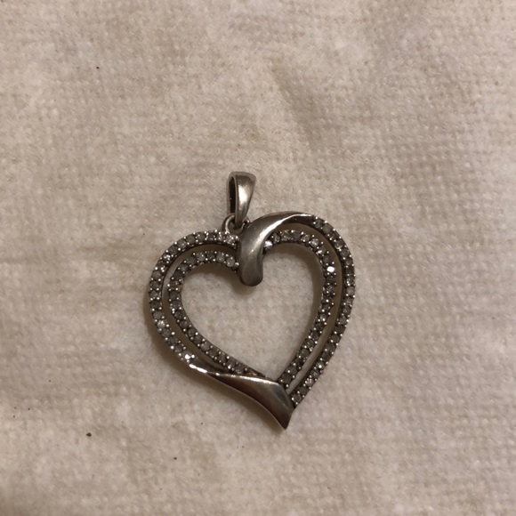 Has all diamonds. Silver. No chain. - Picture 3 of 6